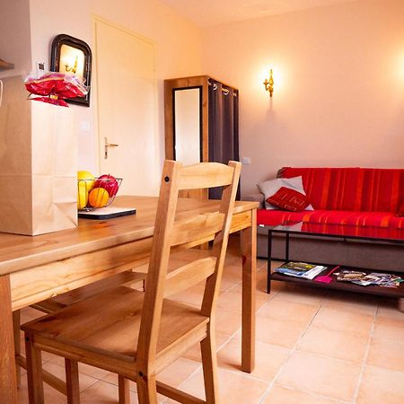 Gites Et Roulottes Au Domaine De La Trille Sainte-Foi Habitación foto
